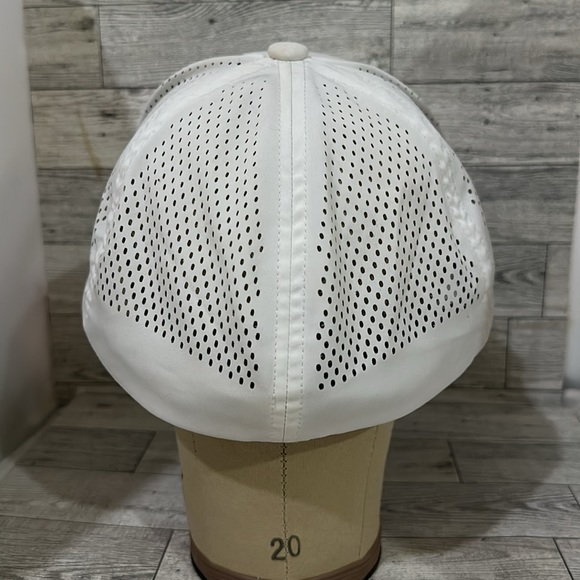 Callaway  the Biltmore men’s white fitted golf baseball cap hat - Picture 3 of 6